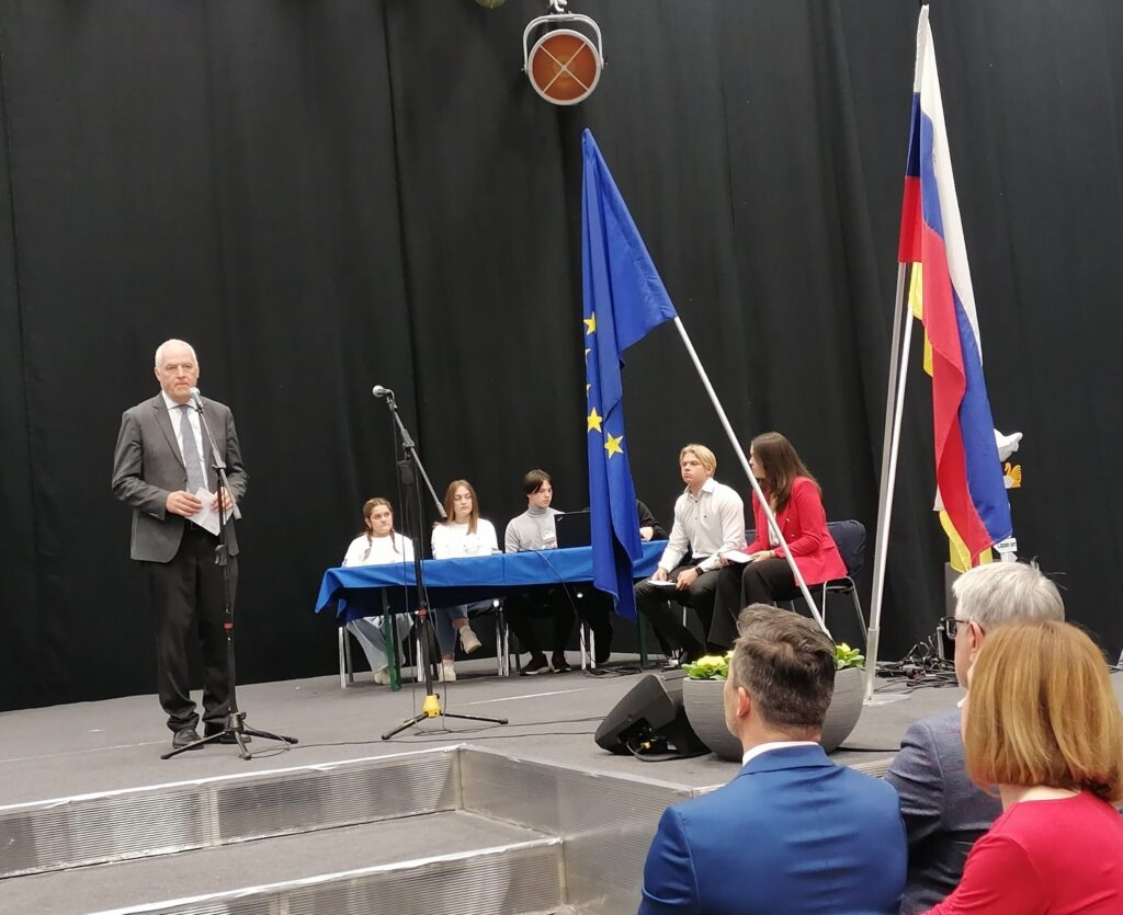 Še en izjemen uspeh naših dijakov na državnem tekmovanju učnih podjetij